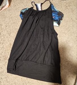 Lululemon tank with built in bra sz 8